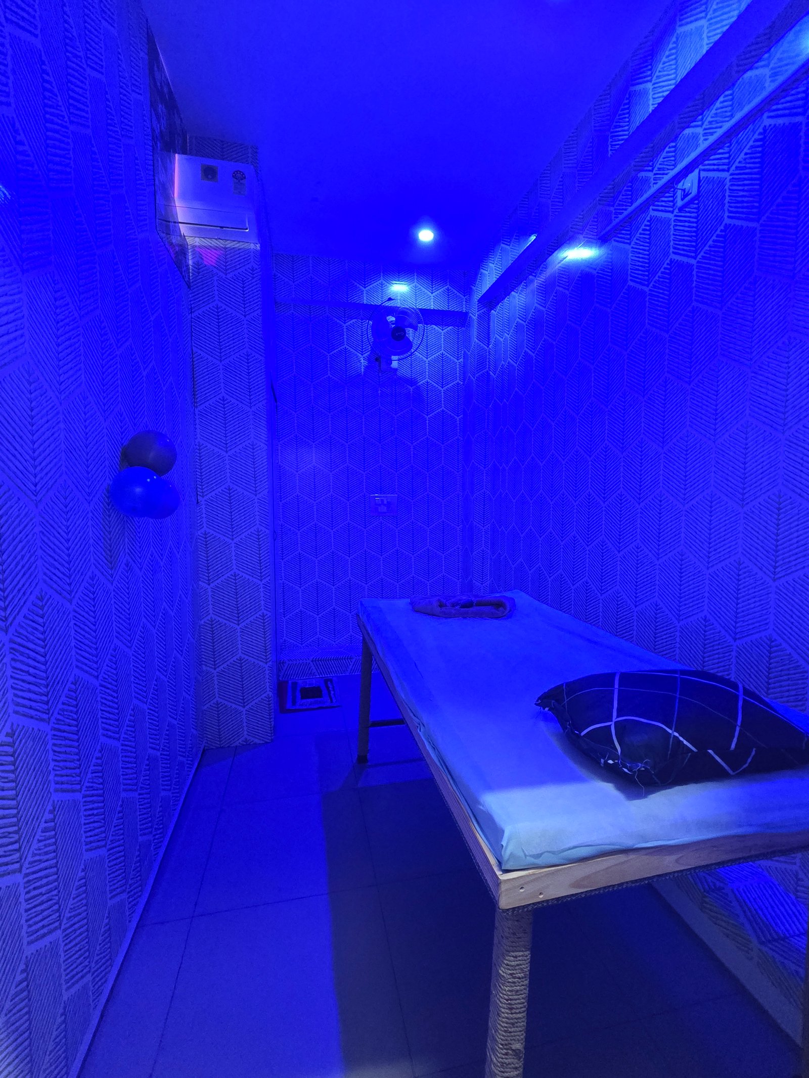 Cobalt Blue Chromotherapy Room